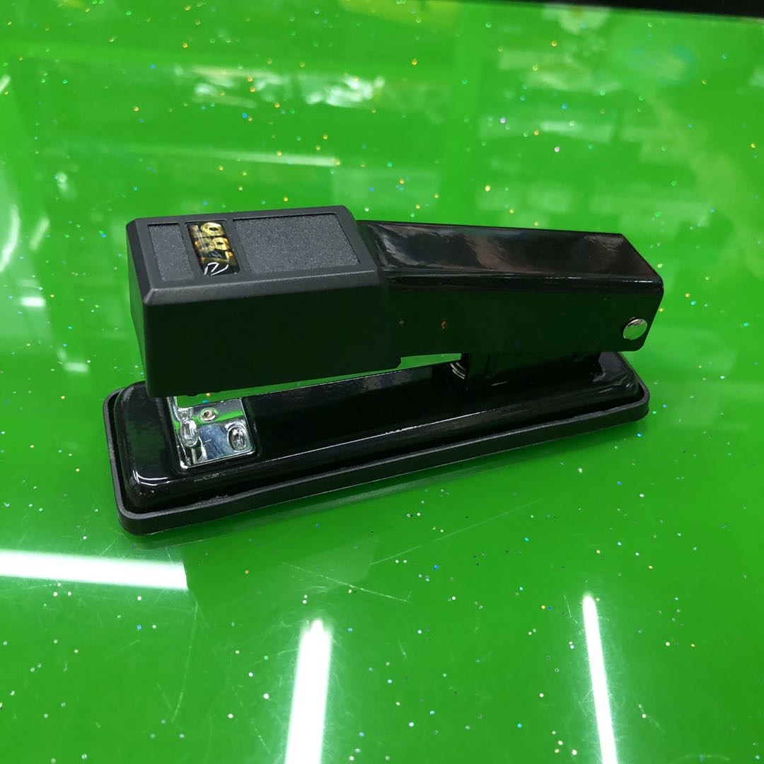 订 书机学生用订书器办公用品中号可旋转装订机大号重型加厚