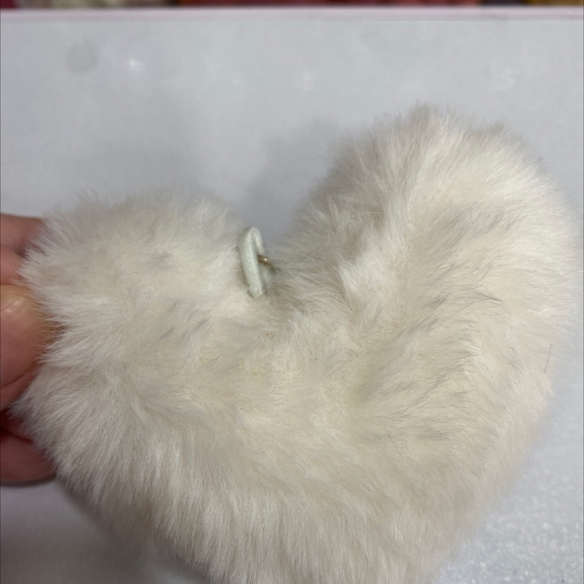 Alloy bow shoe material accessories, coat buttons, ironing pieces, shoe decoration buckles, decorative accessories, fashionable and versatile alloy bow shoe decoration buckles, coat buttons, ironing pieces, shoe material accessories Application Scenario