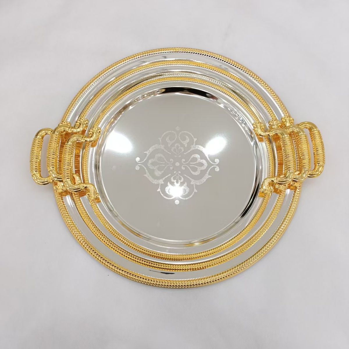 Fruit plate, home living room, nut and dried fruit snack plate, display plate, new afternoon tea snacks, electroplated ceramic fruit plate, hotel living room, nut and dried fruit snack plate, display plate, new sectioned afternoon tea snacks, electroplated ceramic Specification image