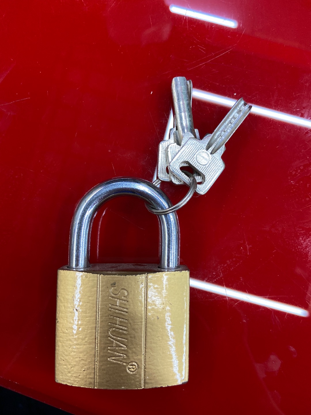 Atomic imitation copper lock atomic imitation copper lock 63mm2