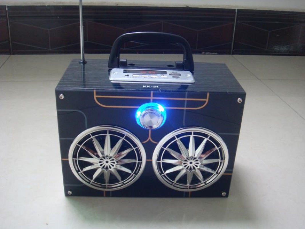 随身音响音箱户外K歌移动音箱小便携带收音机