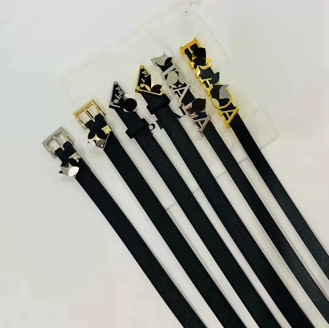 字母三角扣细皮带女高端                                              