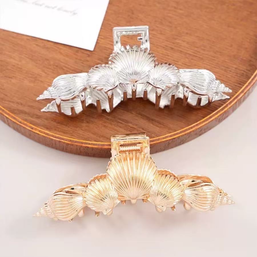 New high-end style bangs with metal shell and conch alloy headwear for spring and summer detail image 3