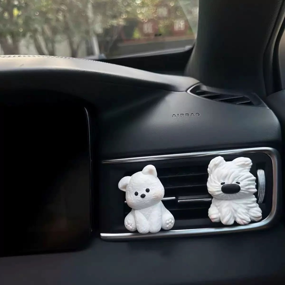 车载香薰香水可爱小狗汽车内饰挂件摆件装饰用品空调出风口扩香石