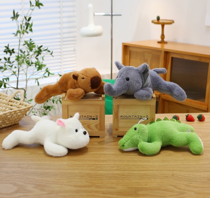 Wholesale of 8-inch toys, claw dolls and wedding toys, plush toys Application Scenario