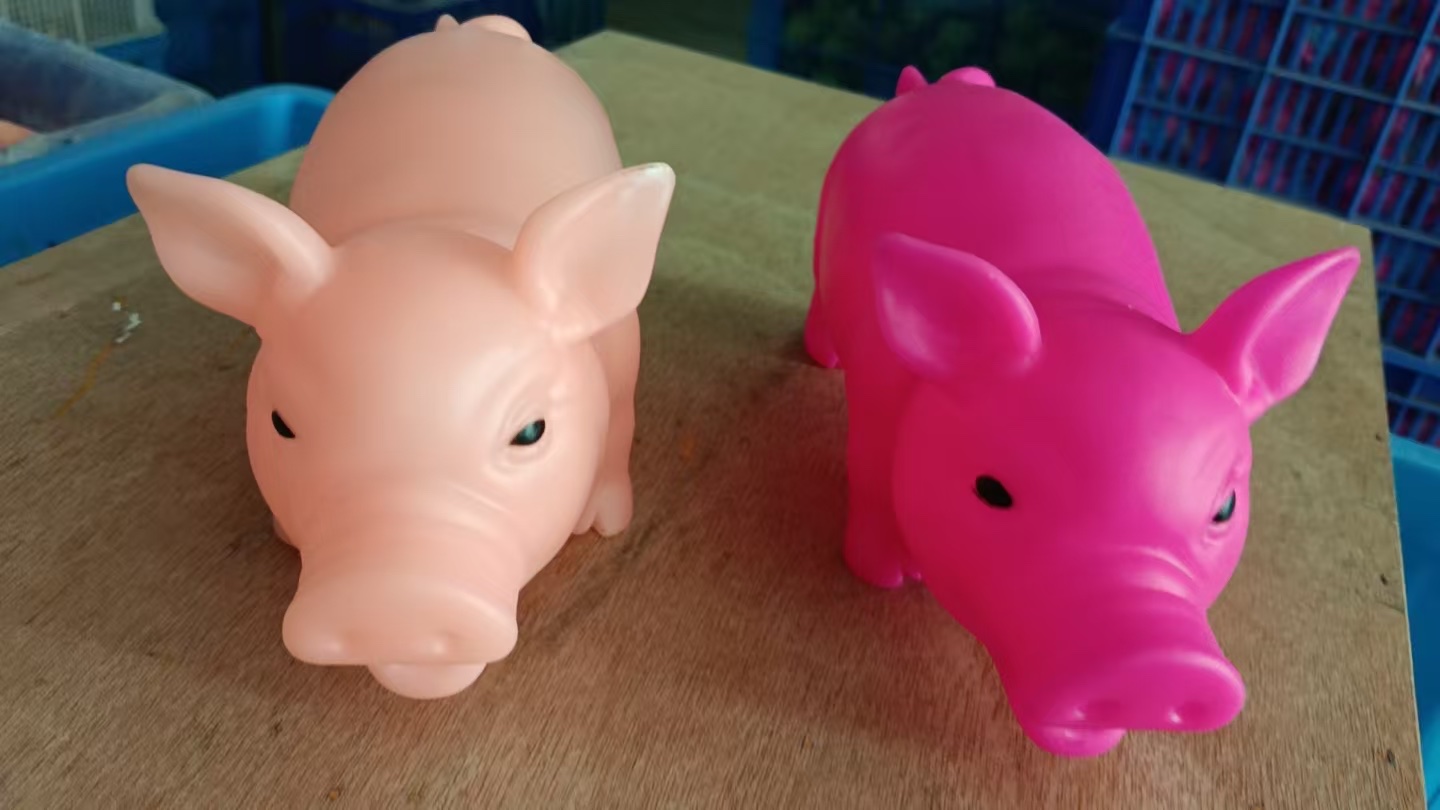 搪胶PVC捏捏乐惨叫猪