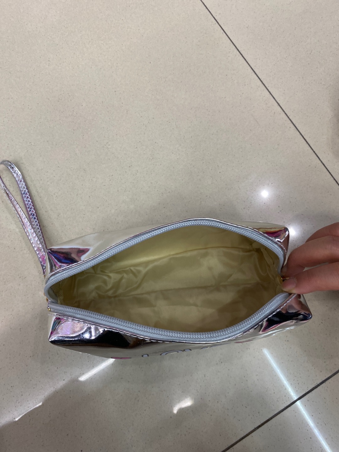 佳佳家021银色韩版防水love forever化妆包02