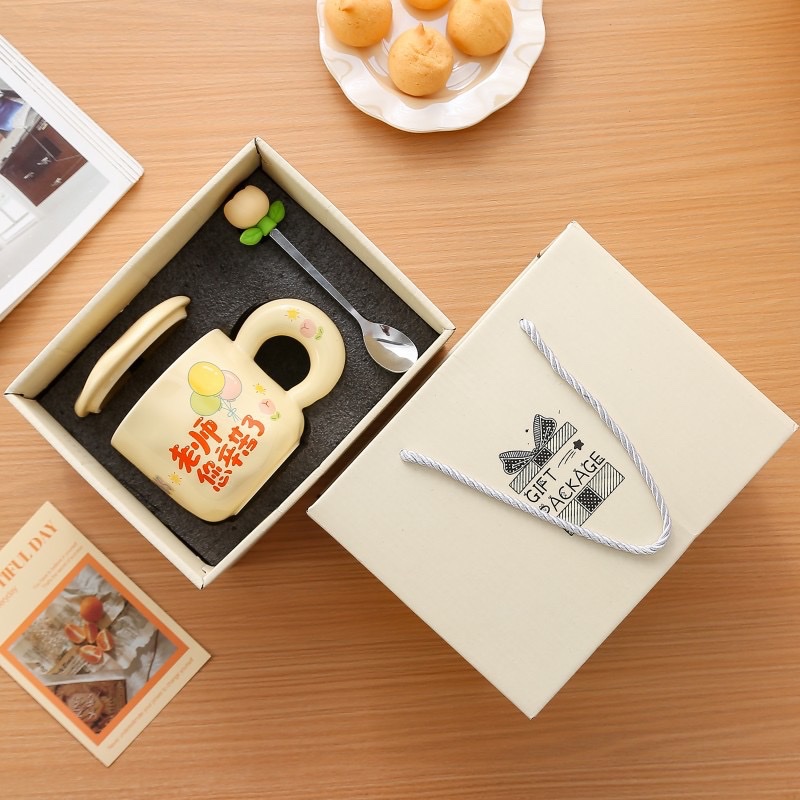 Teachers' Day cup gift for teachers, with lid and spoon, gift box packaging detail image 7