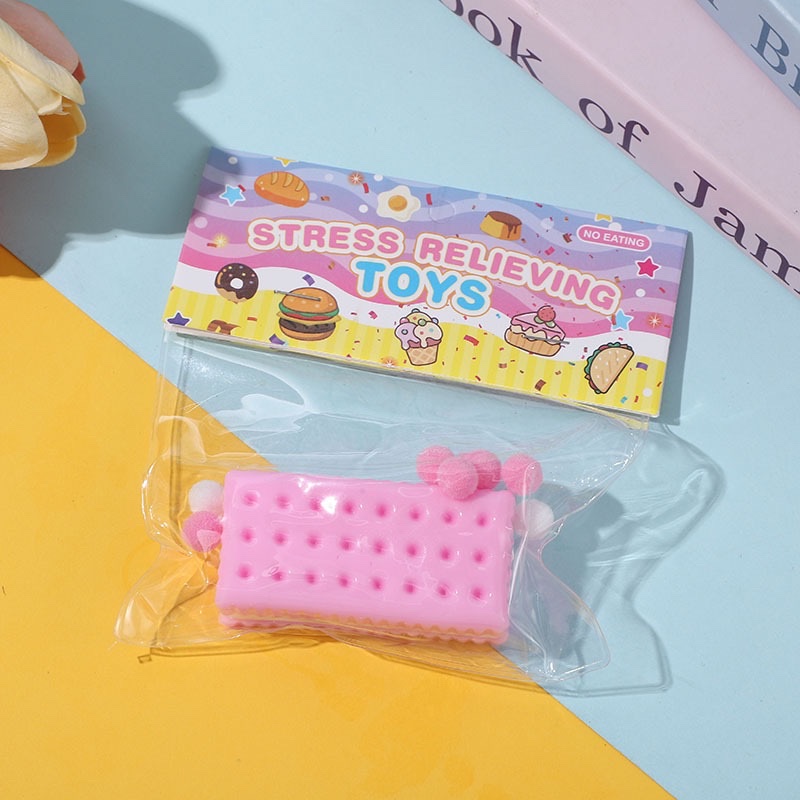 创意夹心饼干捏捏乐网红爆款仿真食玩发泄解压慢回弹儿童玩具批发产品图