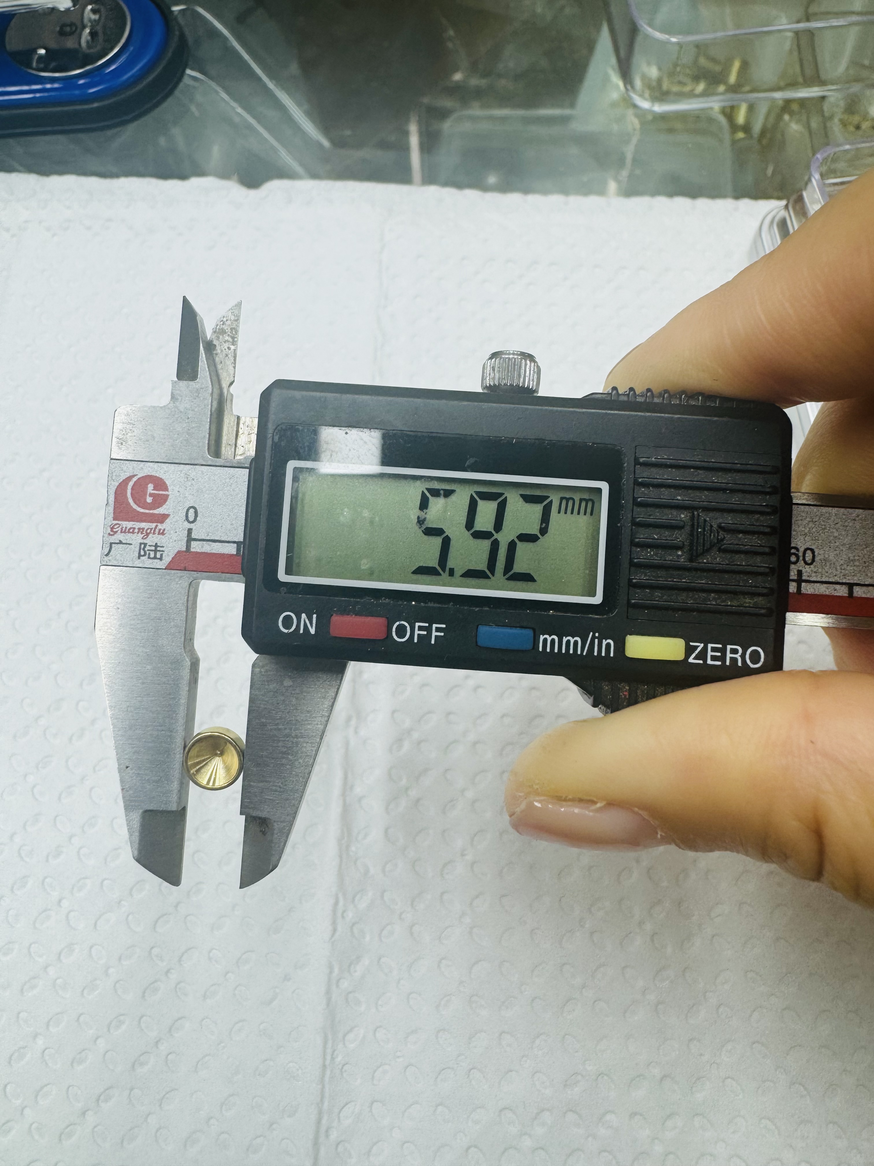 浙江省义乌市国际商贸城E3-8887新视界饰品配件6mm*2.5mm钻位铜配内点4.5钻位产品图