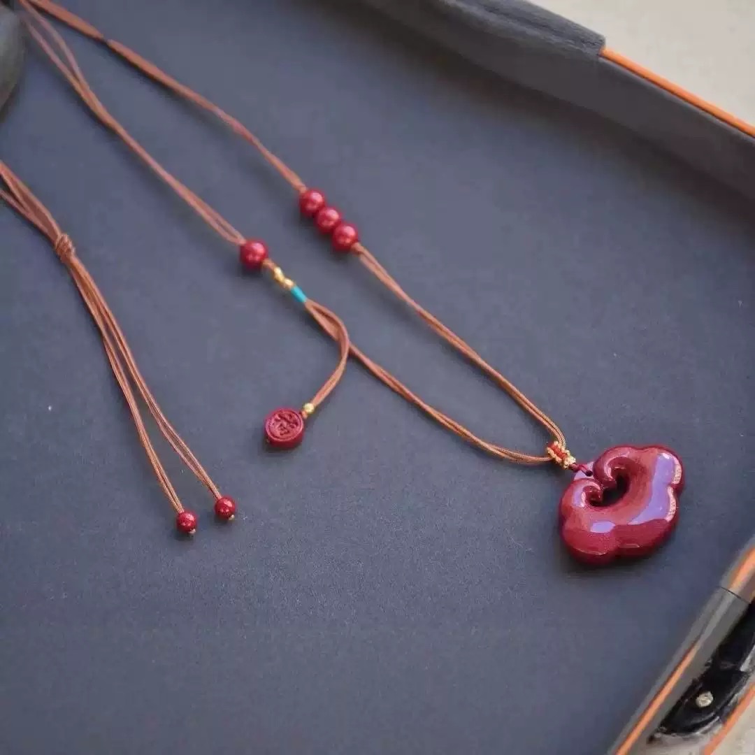 New Chinese-style simple cinnabar pendant rope, hand-woven extremely fine imperial sand lucky charm ruyi peace lock necklace rope Application Scenario