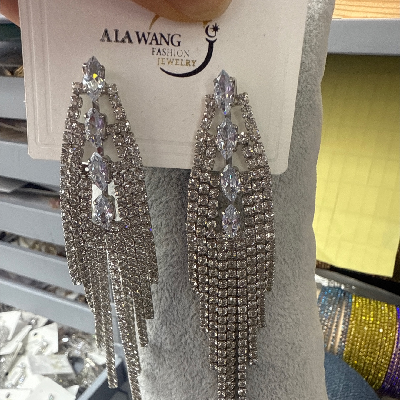 托钻石高端奢华饰品闪耀璀璨工艺精美礼盒包装赠品多款任选