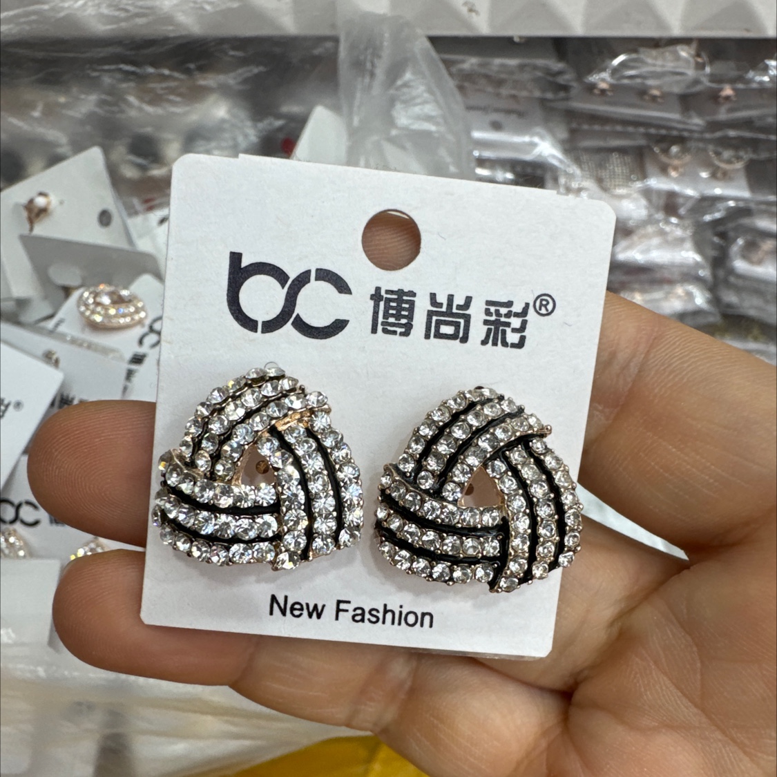 时尚饰品耳饰耳钉滴油款简约百搭潮流耳钉女学生气质百搭耳饰品耳饰