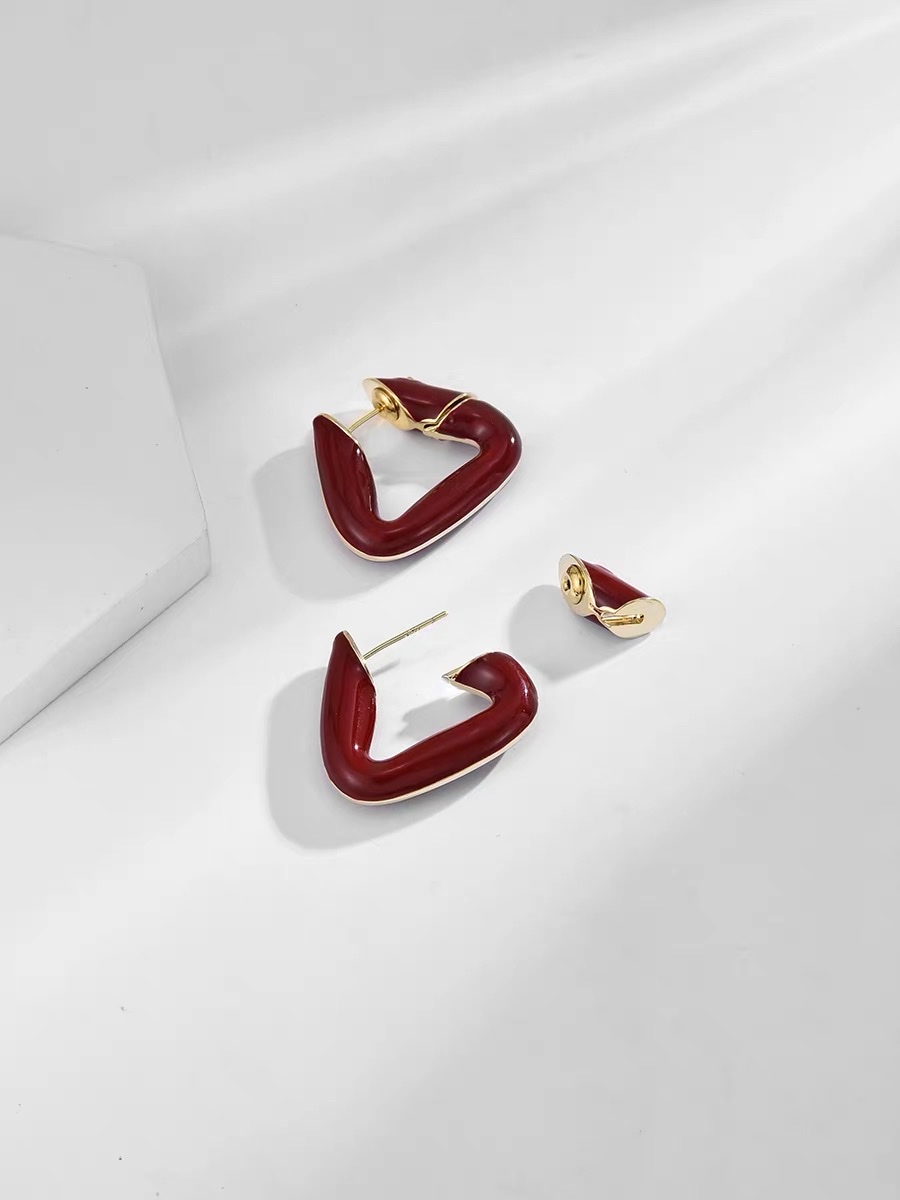 Korean-style fashionable, elegant, casual and versatile oil-dropping earrings, anti-allergy earrings detail image 4