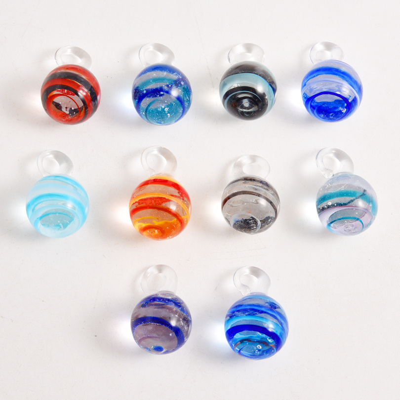 纯手工高温制作而成，旋丝吊坠琉璃，双色丝琉璃