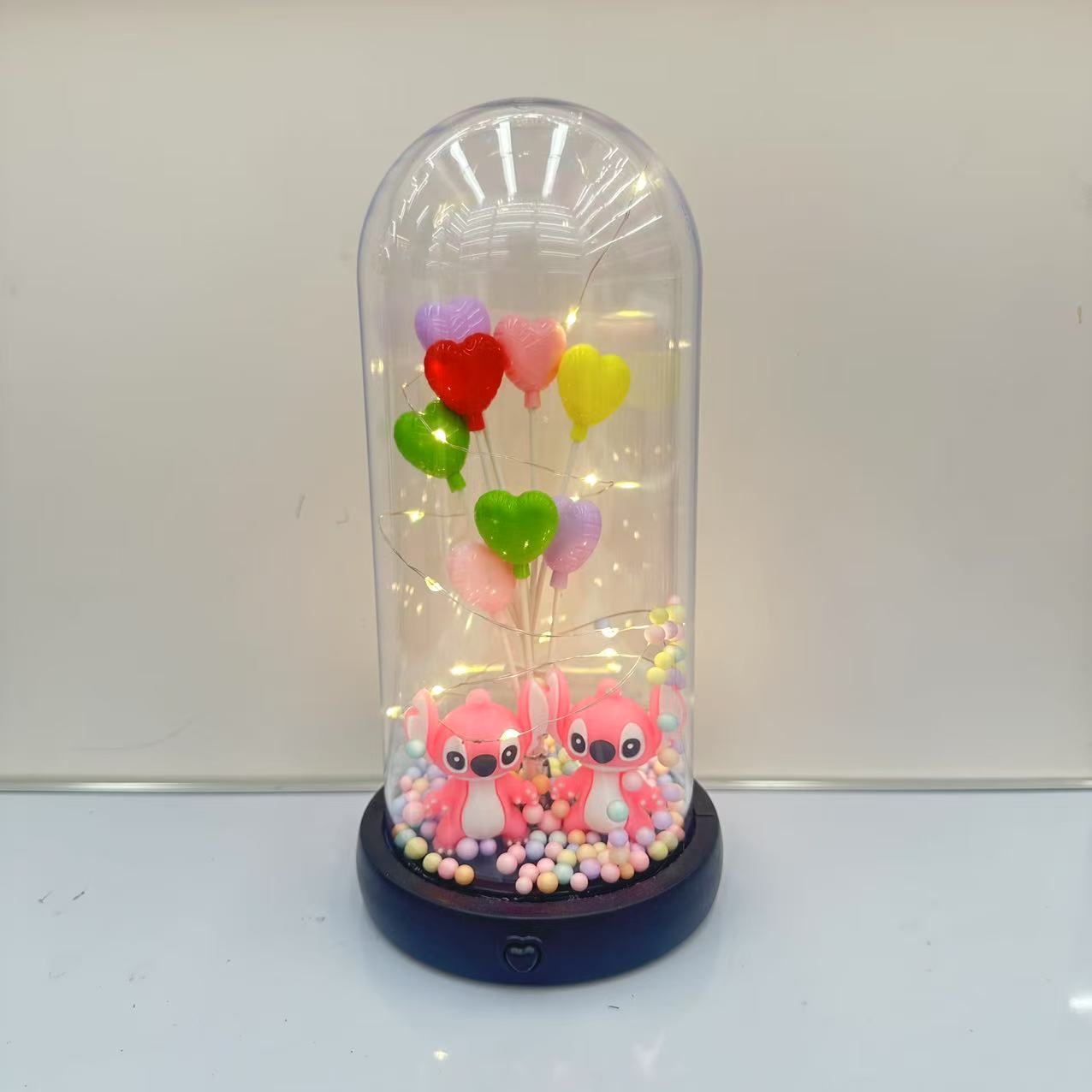 Glass-covered plastic flower figurine ornament Specification image