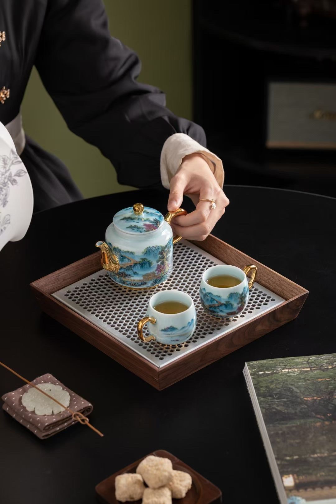 Shiwai Taoyuan Ceramic Tea Set Small Set, Red Pine Craft 8069 Specification image