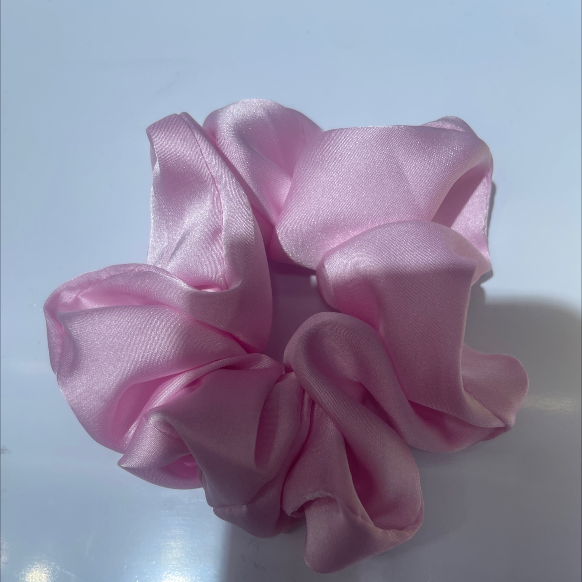 小鸭饰品，3469店铺，本产品专用绦纶丝织面料…质感柔软舒适，做工精致，主要销往非洲地区为主，简洁大气，百搭是