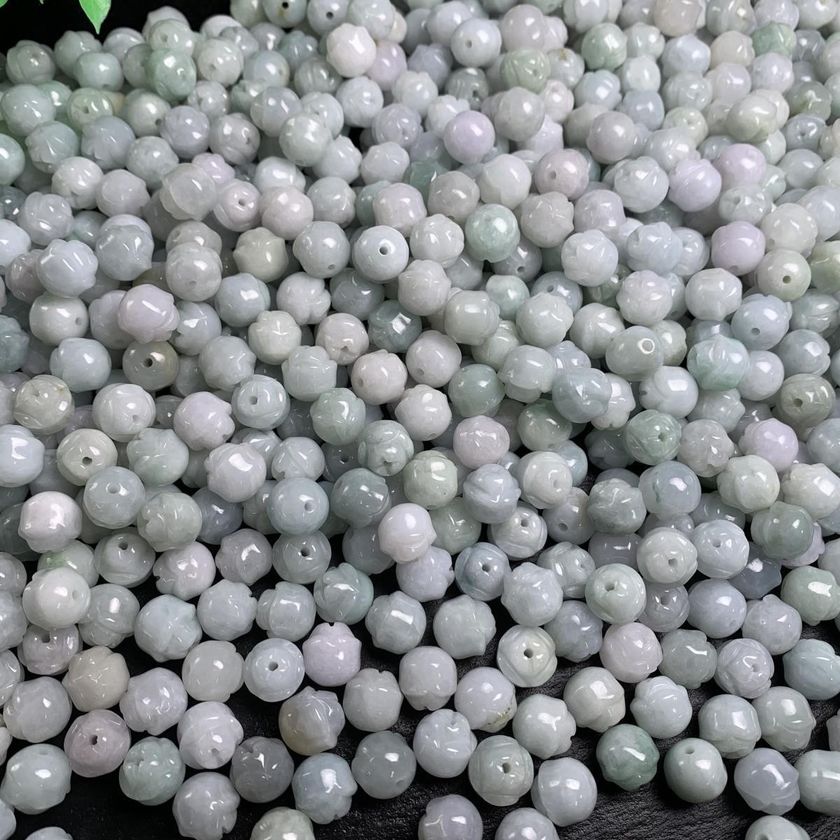 Natural jade lotus beads 10mm, natural stone Application Scenario