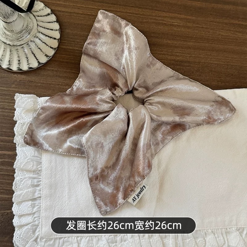 French dyed satin square scarf large colon hair band for women, 2025, high-end feel, high top hair band, hair tie, hair tie, hair band, hair band Application Scenario