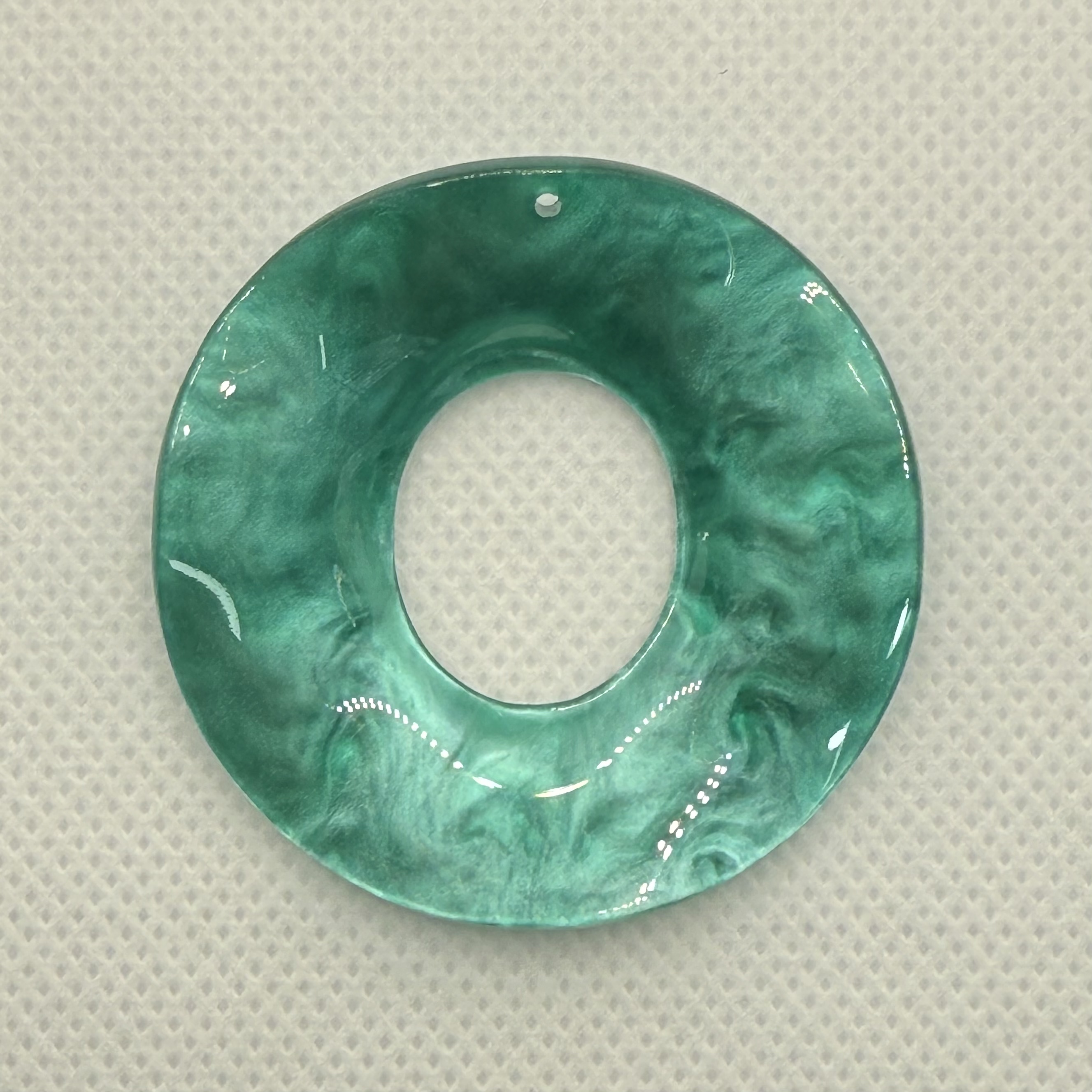 Irregular circular acrylic sheet accessories for earrings detail image 1