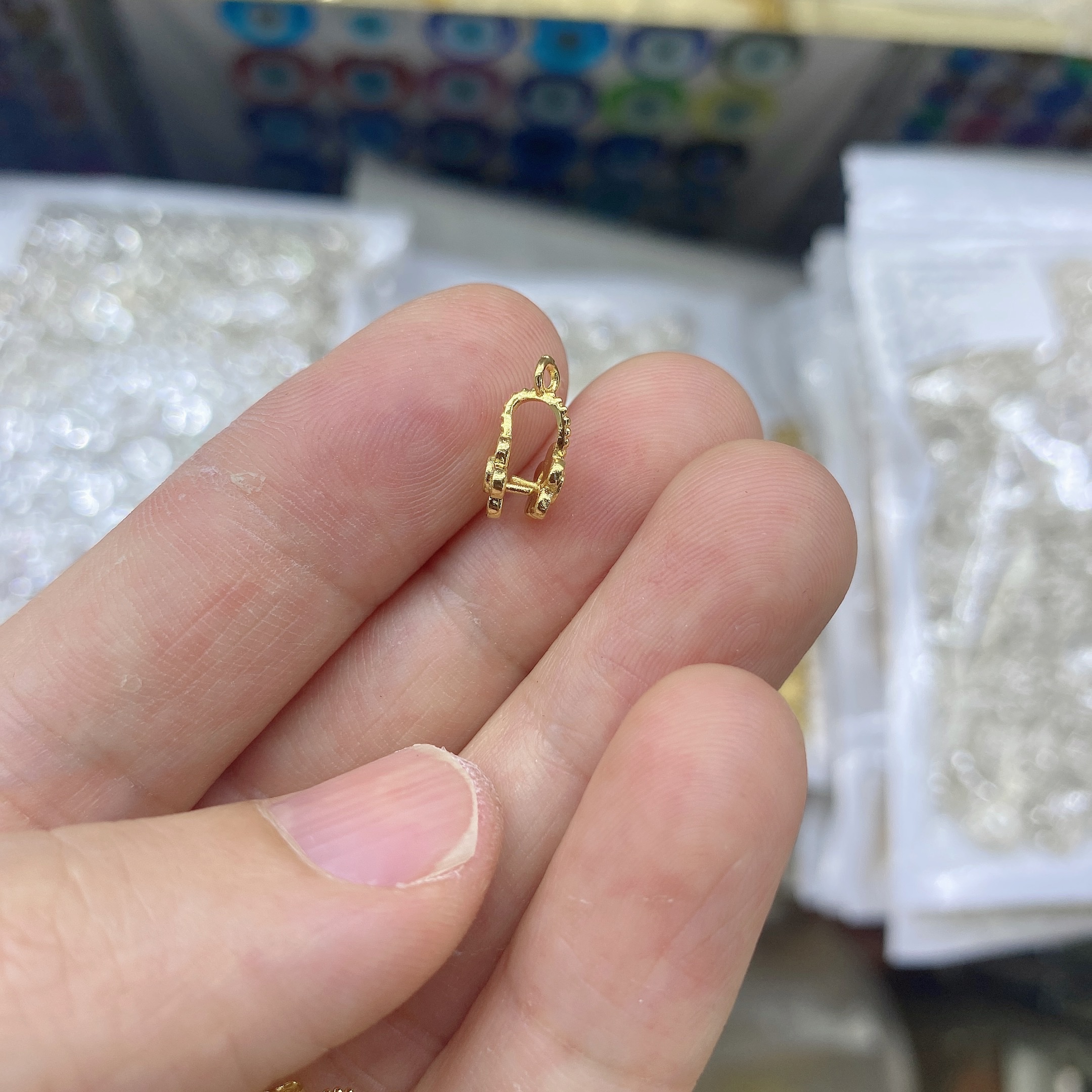 Copper-plated with real gold, high color retention, melon seed buckle plum blossom style, 6*12mm detail image 3