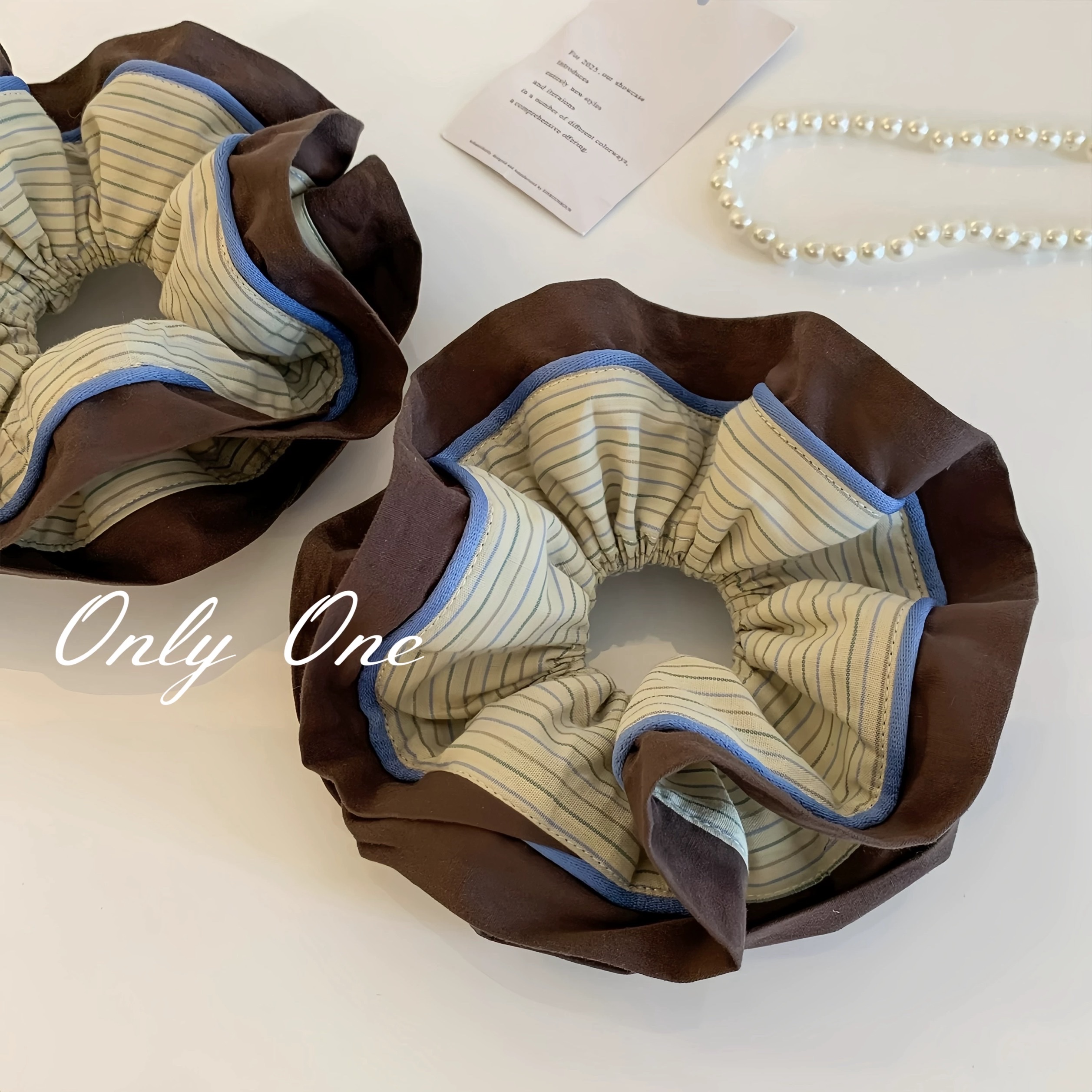 Korean striped double-layer texture large intestine hair band, feminine charm, hair bun, hair tie, low ponytail hair tie, hair accessory detail image 2