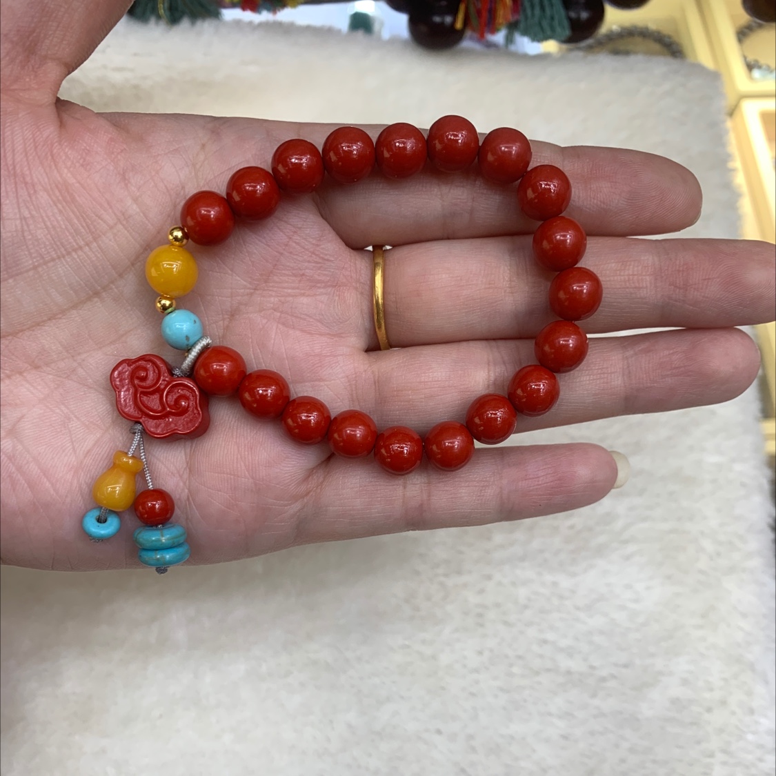 New Chinese-style cinnabar bracelet, auspicious cloud pendant, retro and simple purple gold sand bracelet, niche accessory, women's bracelet, jewelry bracelet Application Scenario