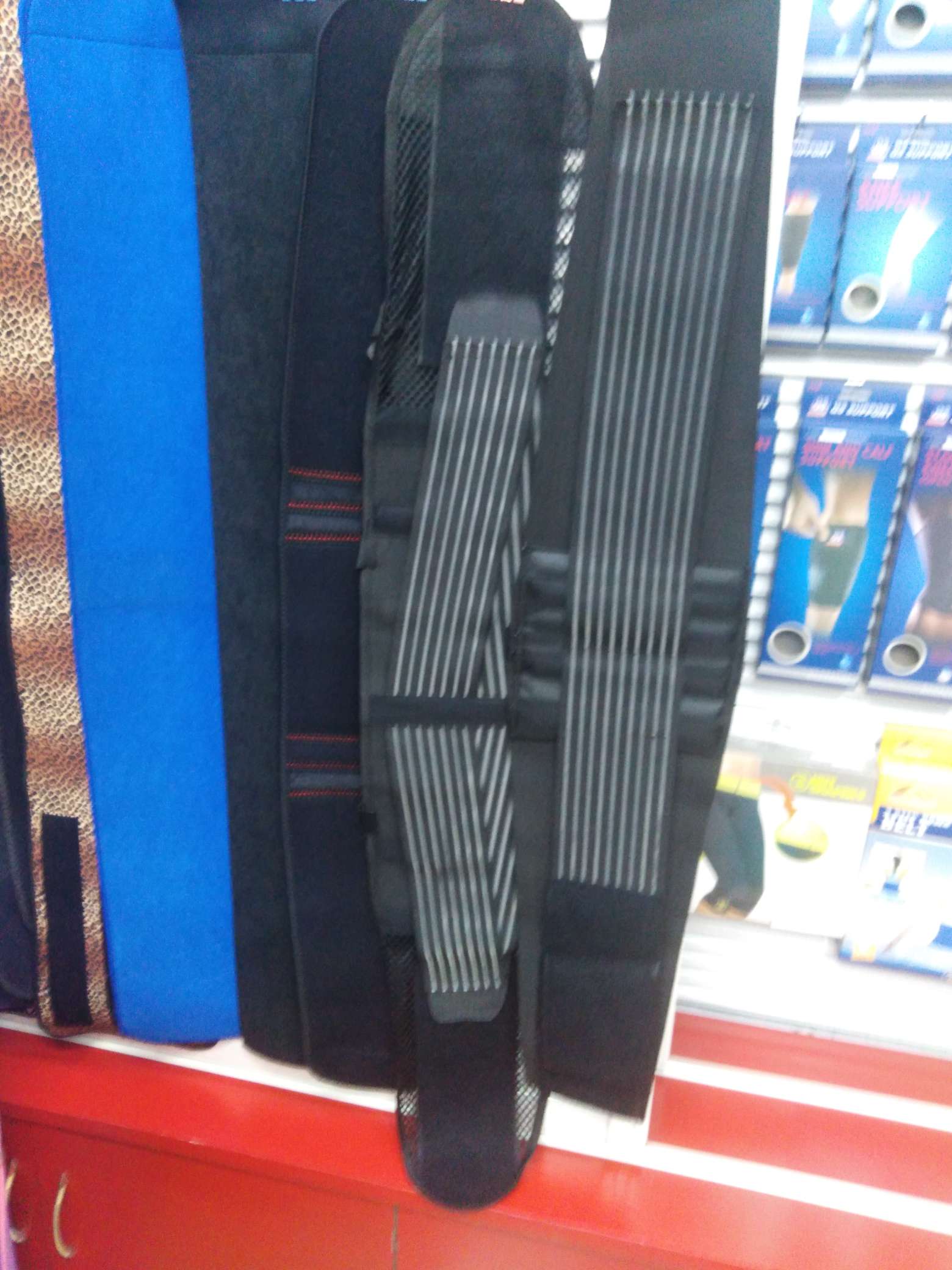 护腰      保健保护体育用品  成人