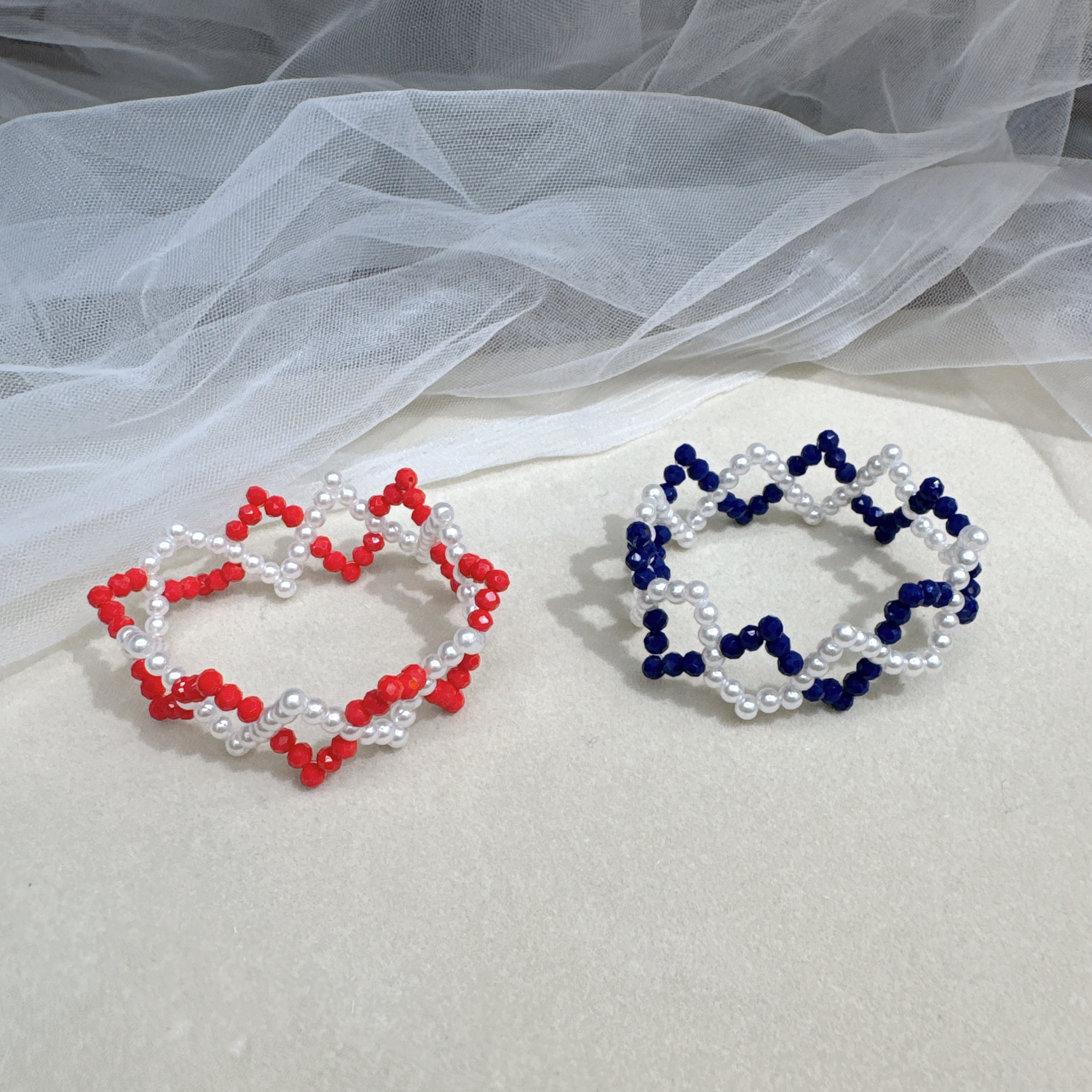 Korean style Instagram influencer wide bracelet, hand-woven bracelet, hollowed-out elegant elastic bracelet, pearl bracelet