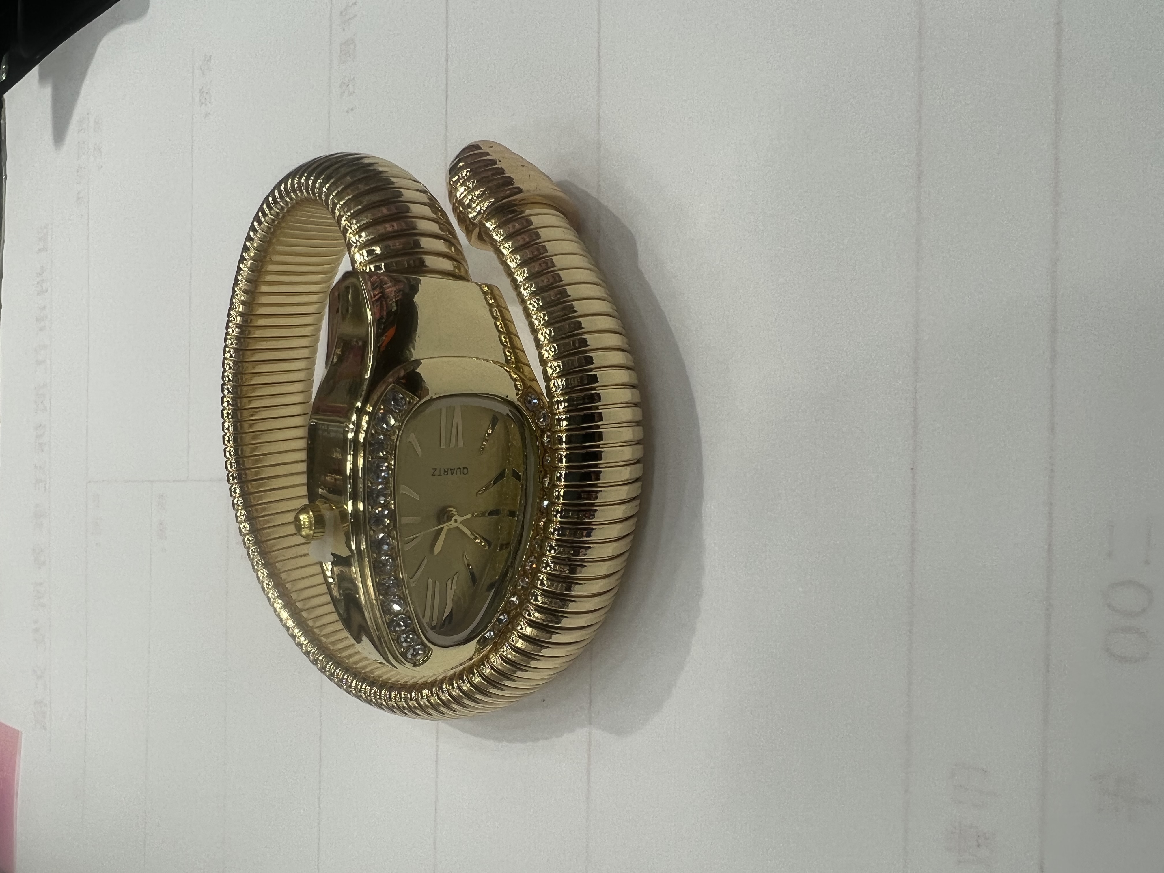 女士手表同款防水新款蛇形手镯表石英表女表时尚