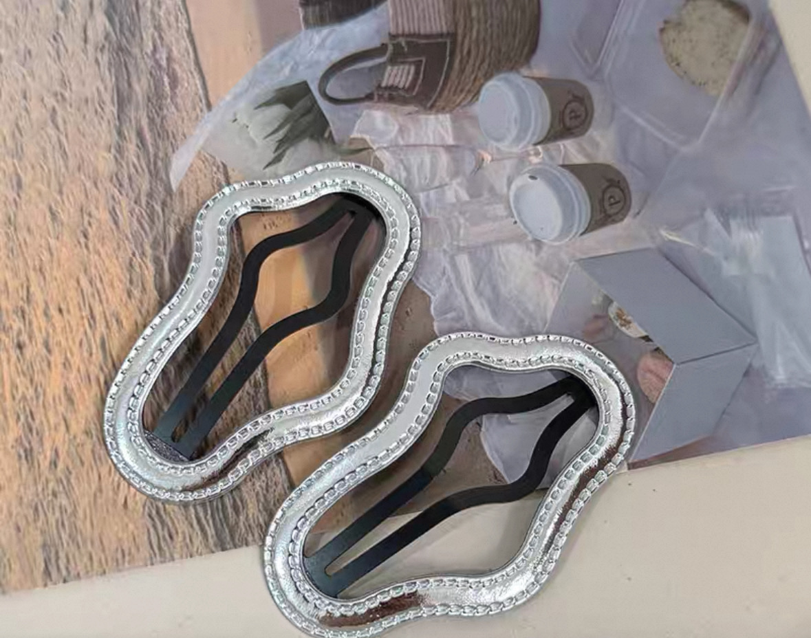 儿童刘海夹碎发夹少女银色皮质pu皮云朵BB夹学生侧边边夹