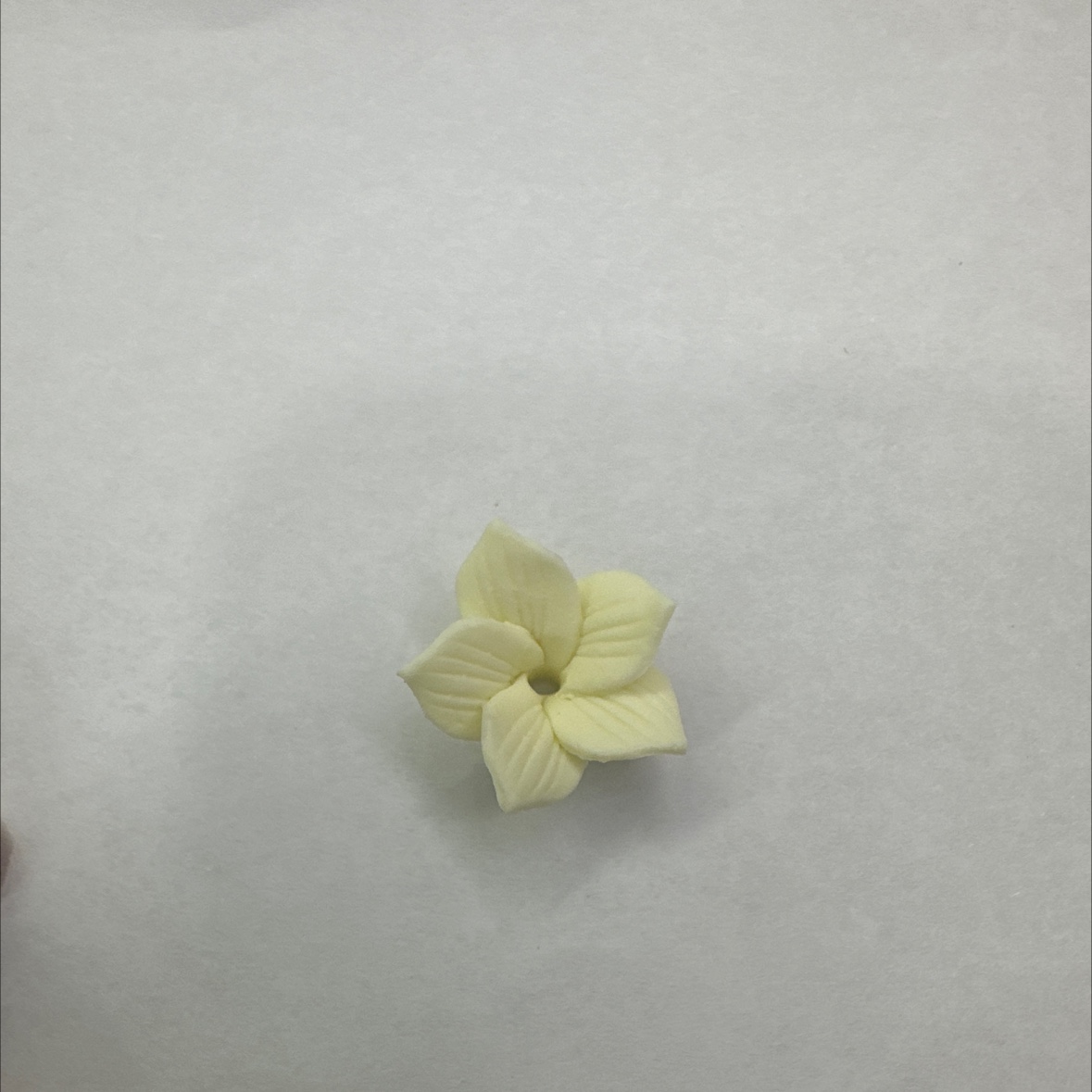 晶鑫陶饰纯手工制作亚光单色五叶斜纹可DIY陶瓷花10023