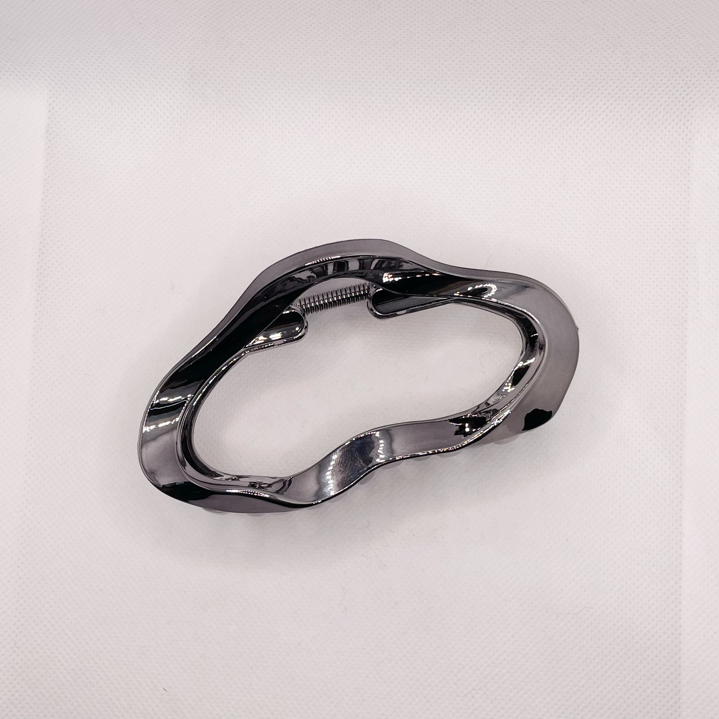 Cold style silver hair clips, large hair volume at the back of the head, large updo hair clip, high-end shark clip, Japanese and Korean hair accessories detail image 4