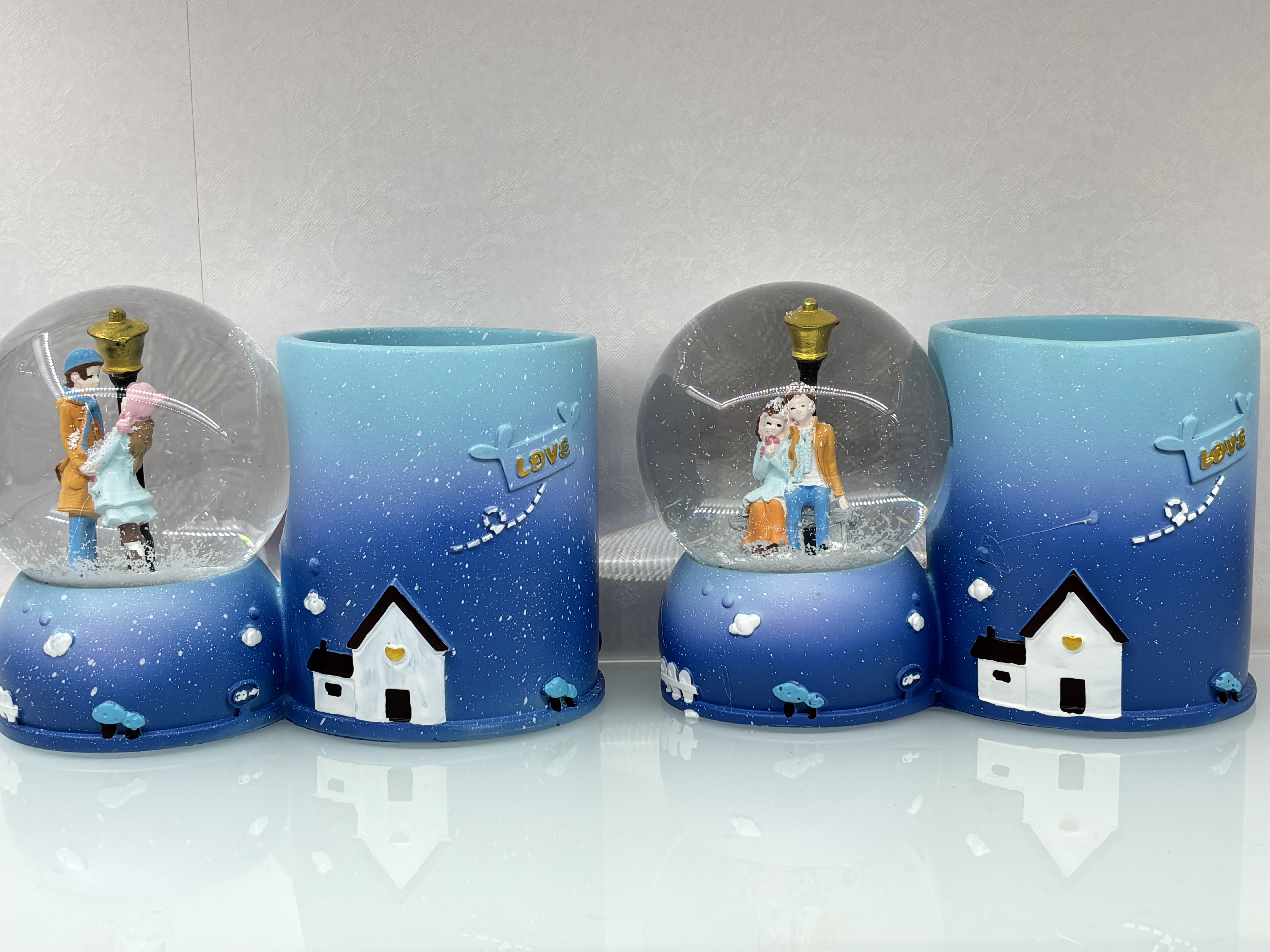 情侣树脂水晶球蓝色清新可爱情人节水晶球节日送礼好物人物文创