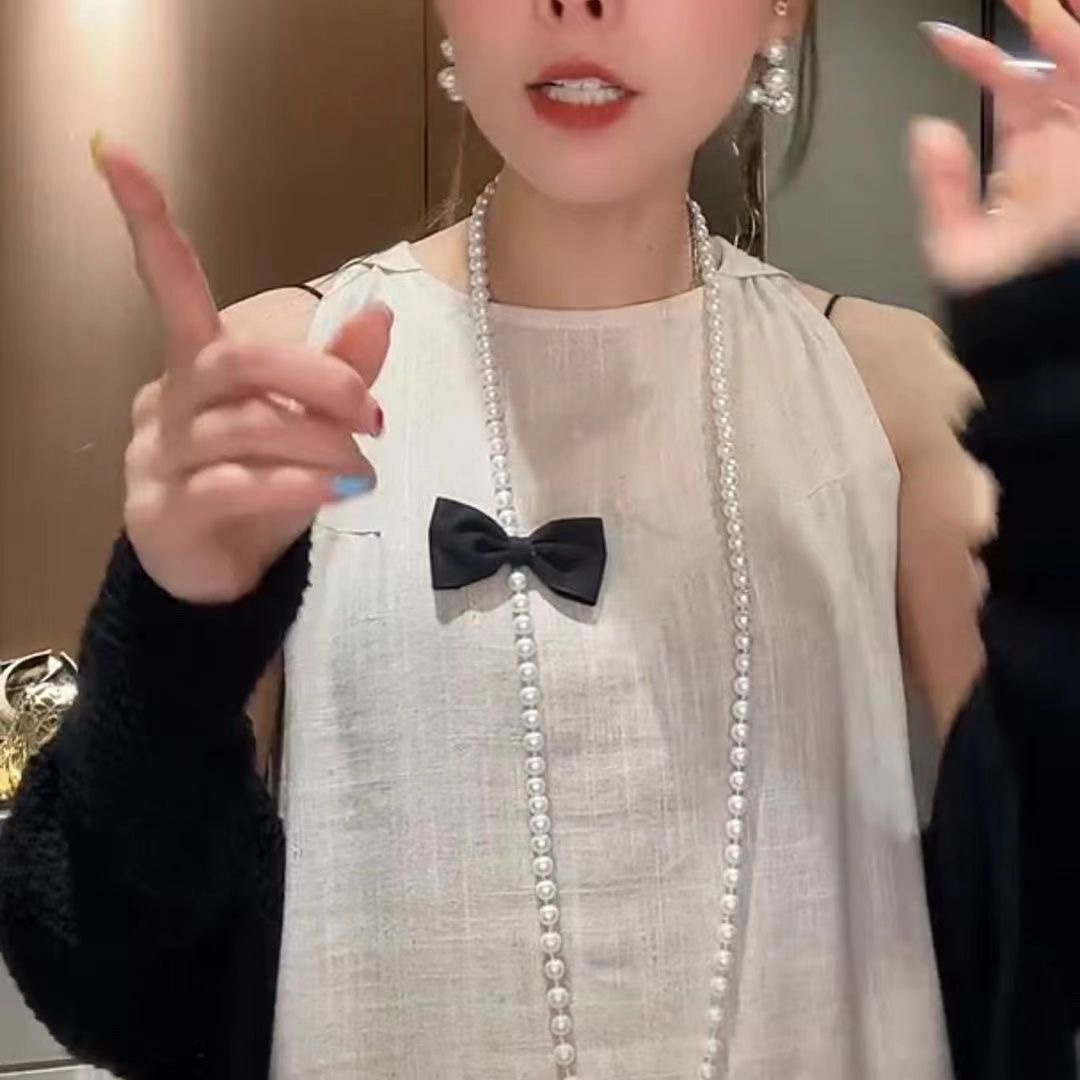 New pearl bow necklace, exquisite, elegant, niche design sense, fashionable and individual, collarbone chain, women's little Chanel style Item Picture