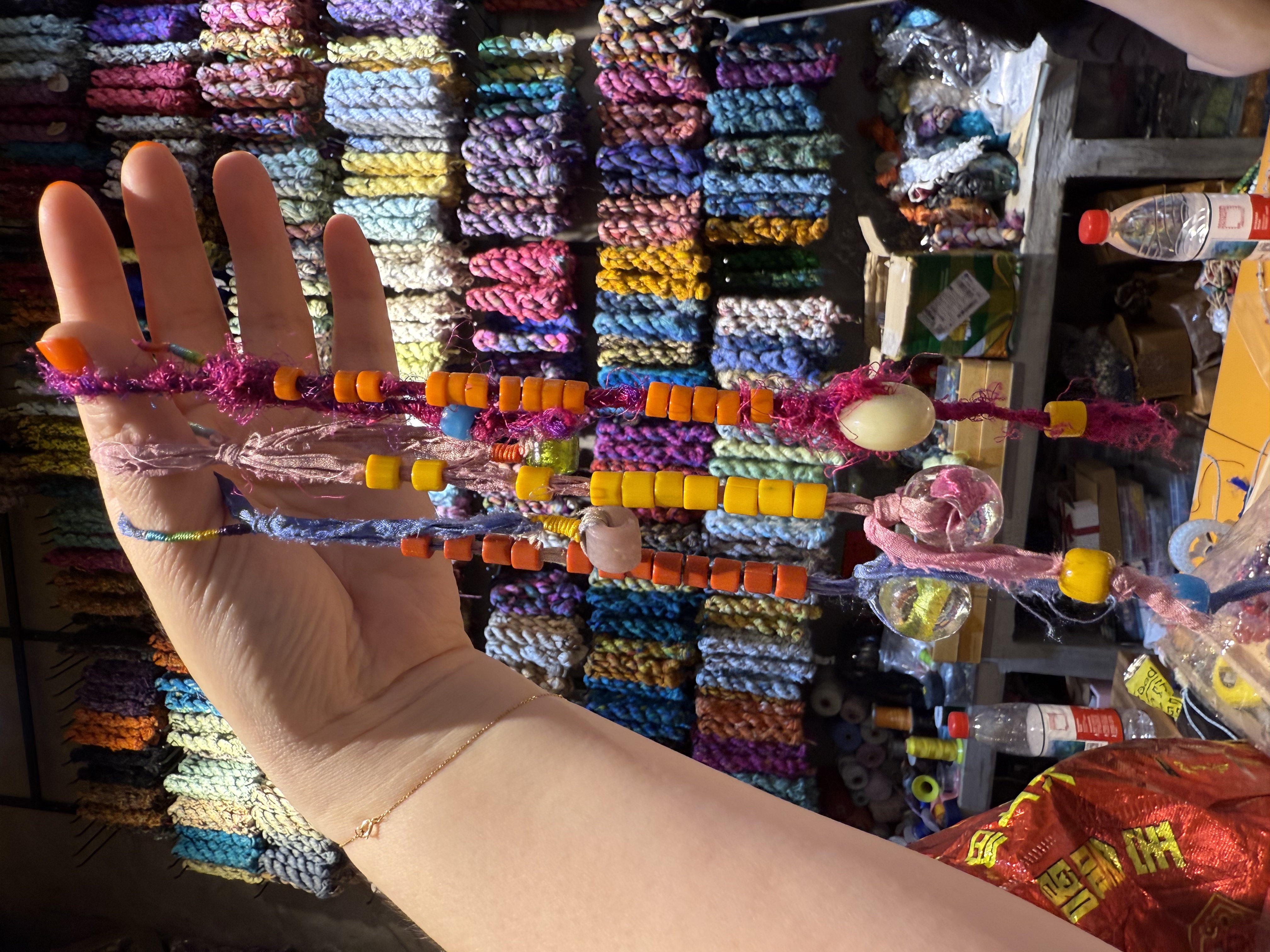 Nepalese imported glass silk yarn bracelet, dopamine colored bracelet Specification image
