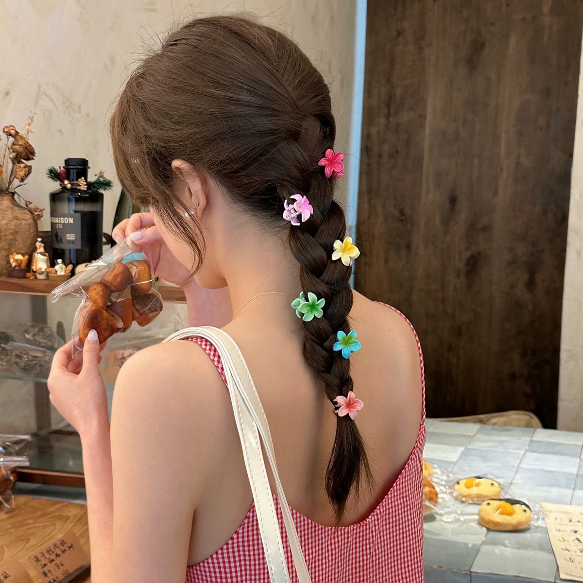 mini small fryer flower clipper, colorful flower braid claw, broken hair bangs clipper, edge clipper, hair accessory details Picture