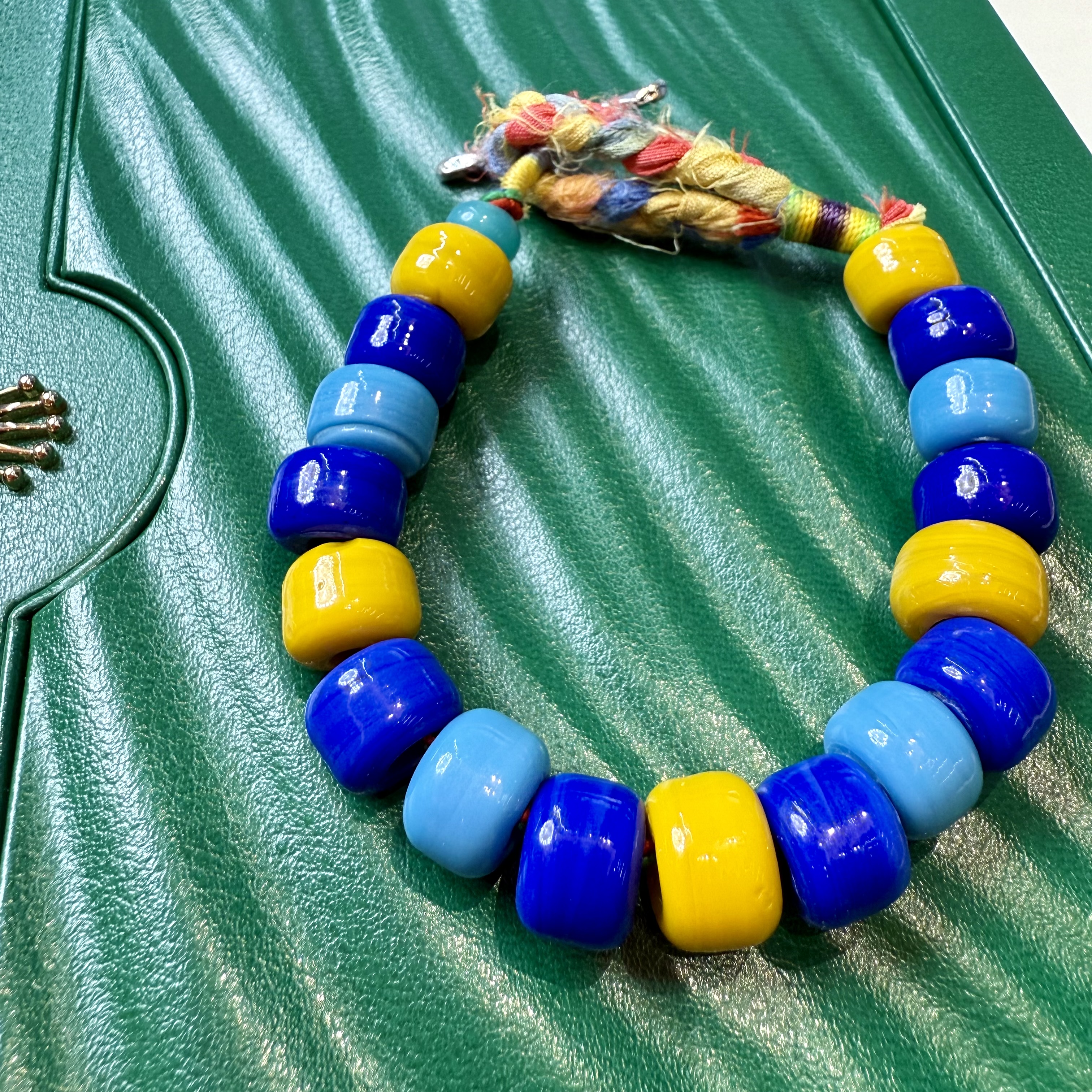Nepalese imported silk and glass mobile phone chains, bracelets, necklaces, headwear, handcrafted custom interlocking sky pearl lanyards detail image 12