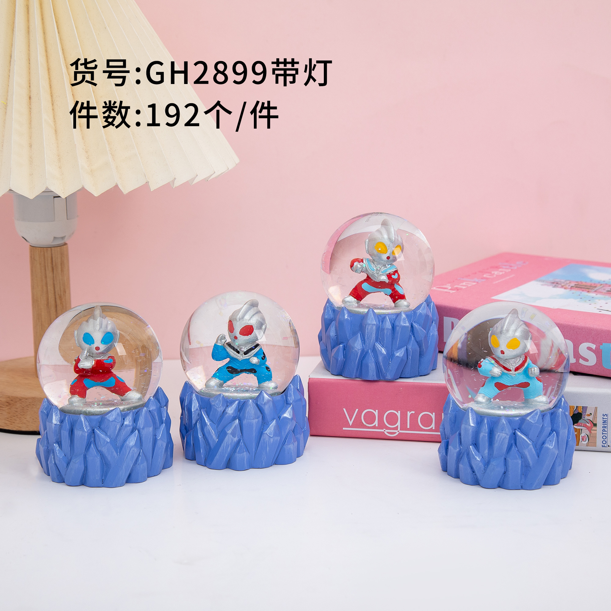 GH2899 4.5CM奥特曼树脂水晶球人物文创萌粒