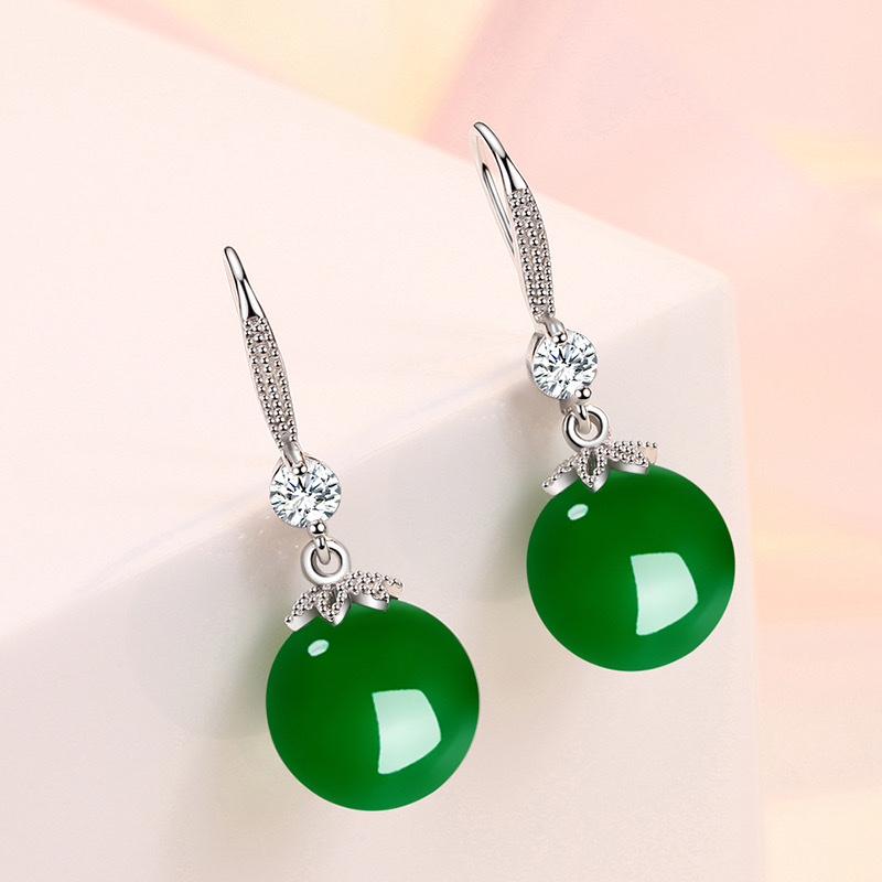 Light green Dongling jade earrings for women, retro, niche and high-end ice type earrings, 2025 new style earrings Application Scenario