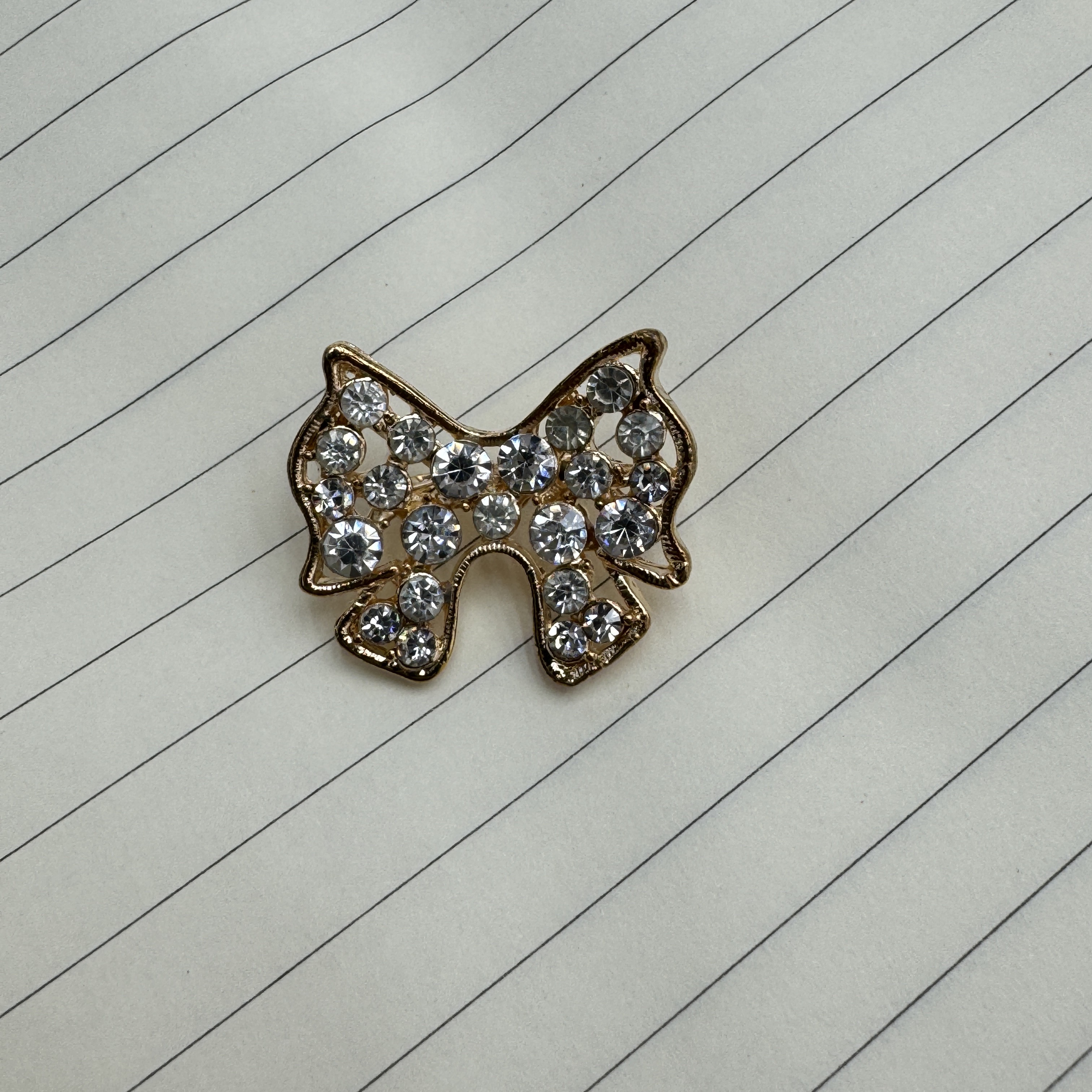 合金款领结，蝴蝶结，水钻爆款胸针