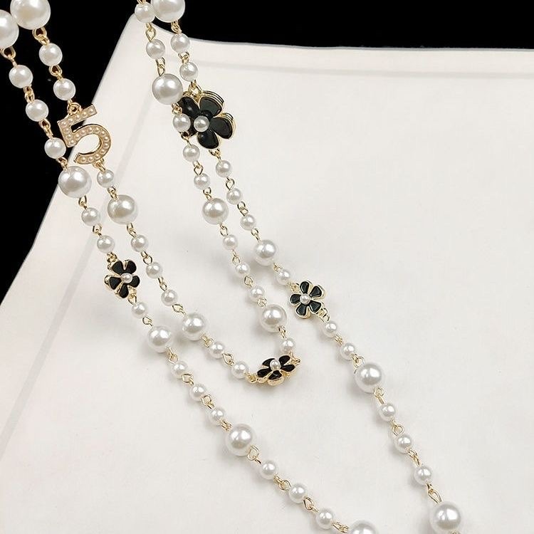 New Chinese-style pearl necklace, light luxury sweater, long full diamond 5, elegant and high-end multi-layer accessory design, fashionable new Chinese-style pearl necklace, light luxury sweater, long full diamond 5, elegant and high-end multi-layer accessory design, fashionable sweater chain Item Picture