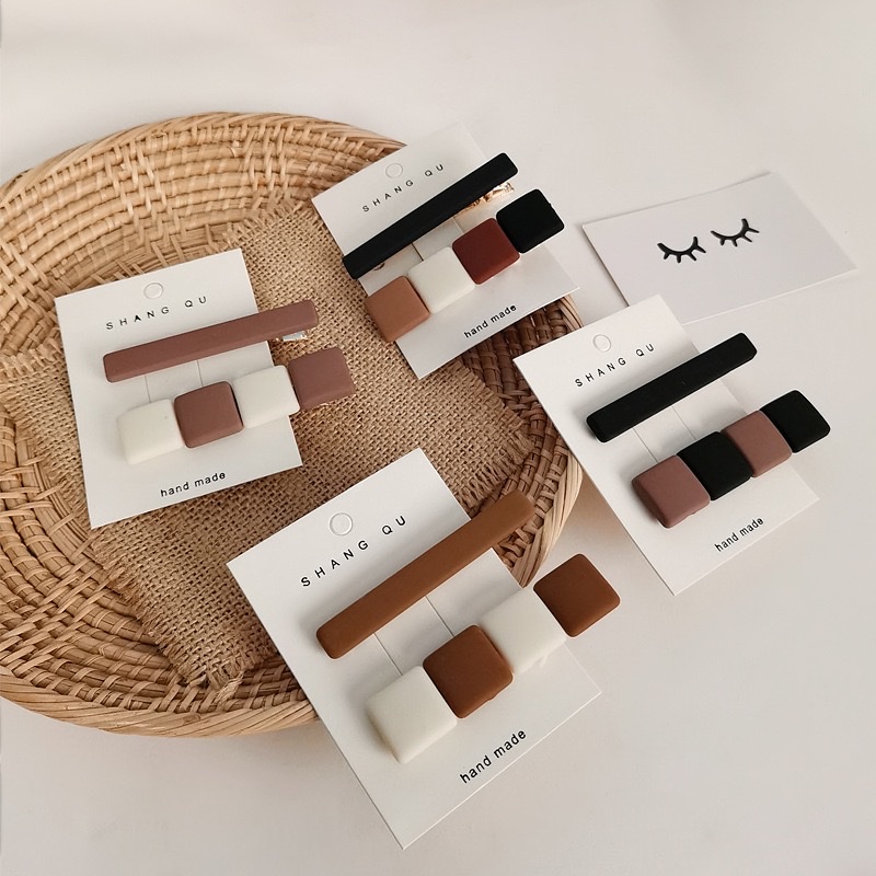 Round duck skewers. Trendy hair accessories, hair clips, hair bands and hair accessories for teenage girls Specification image