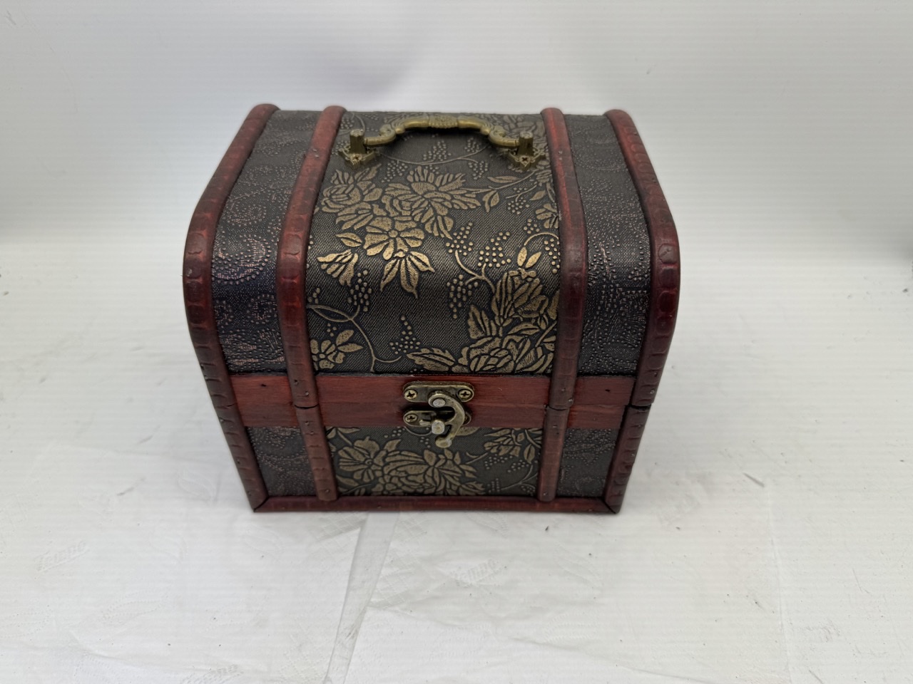 沉香手饰金丝楠木据木圈胡桃木耗品盒多功能手工工艺精品收藏礼品