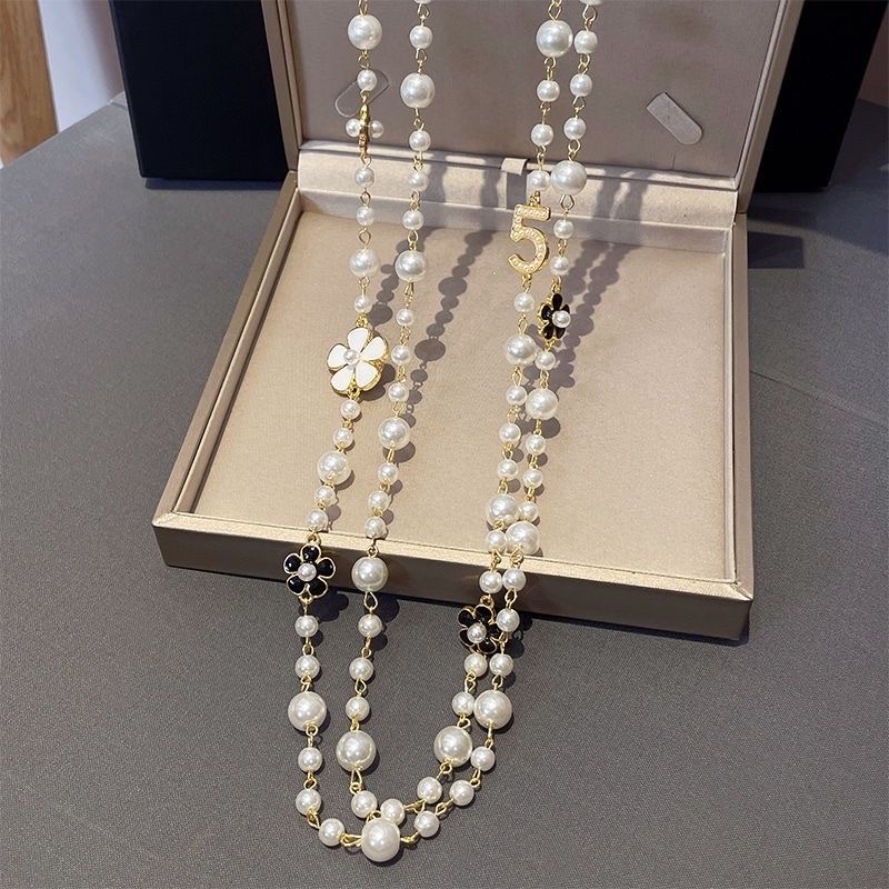 New Chinese-style pearl necklace, light luxury sweater, long full diamond 5, elegant and high-end multi-layer accessory design, fashionable new Chinese-style pearl necklace, light luxury sweater, long full diamond 5, elegant and high-end multi-layer accessory design, fashionable sweater chain details Picture
