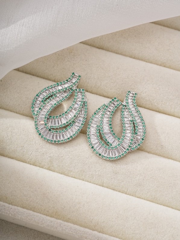 欧美波浪裙摆耳环个性夸张超闪镂空简约优雅大气飘带耳饰银针