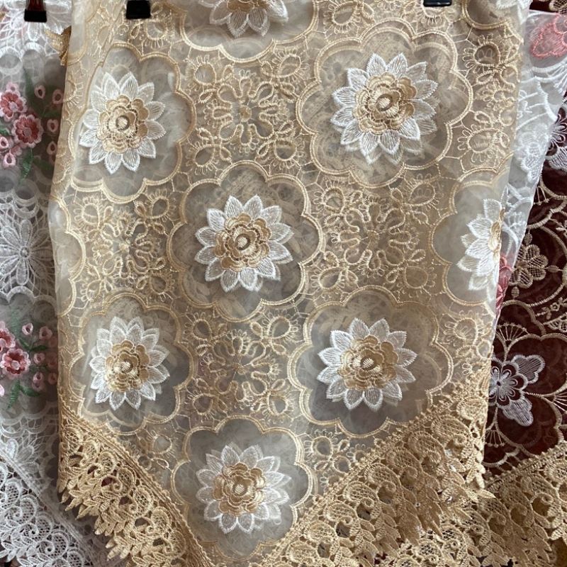 2025水溶花边桌布