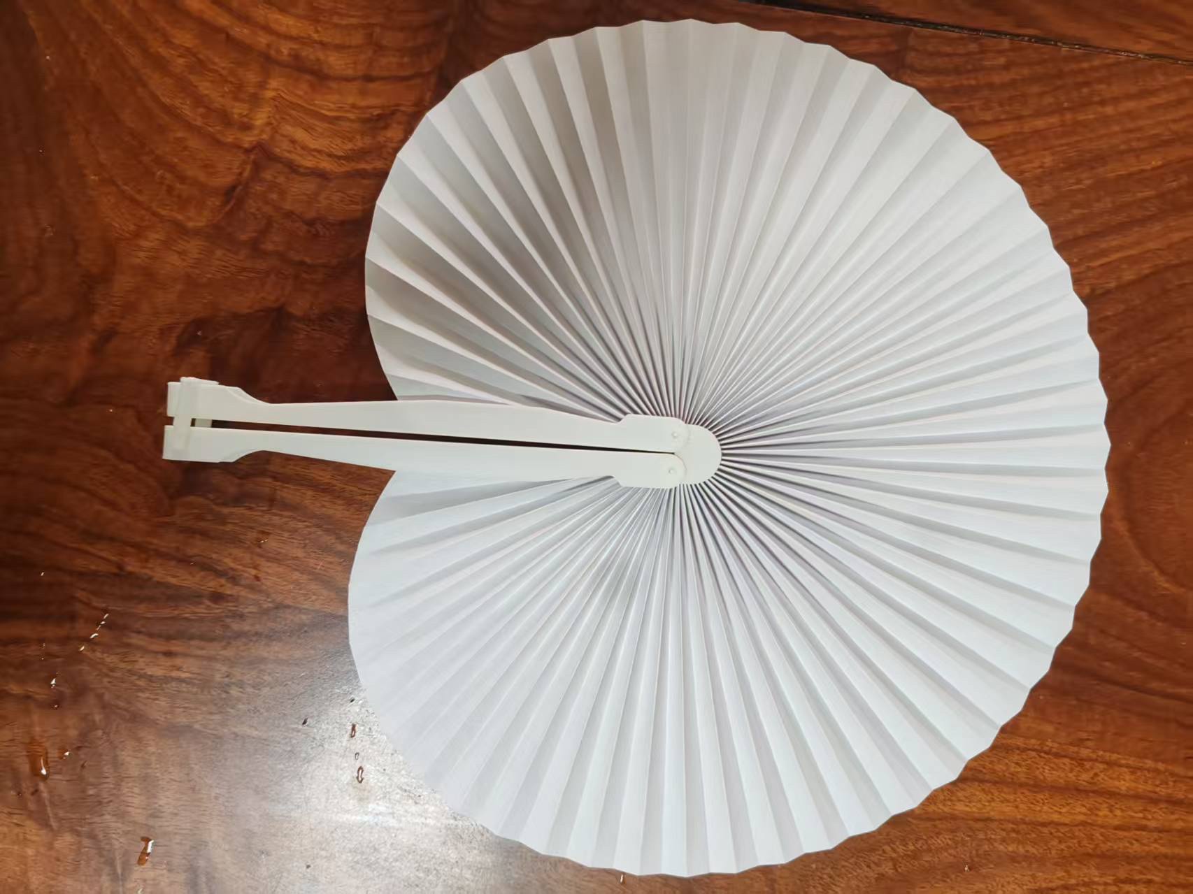 手工宣纸折扇子夏日凉风古典雅致塑料扇子休闲便携扇子款式多样