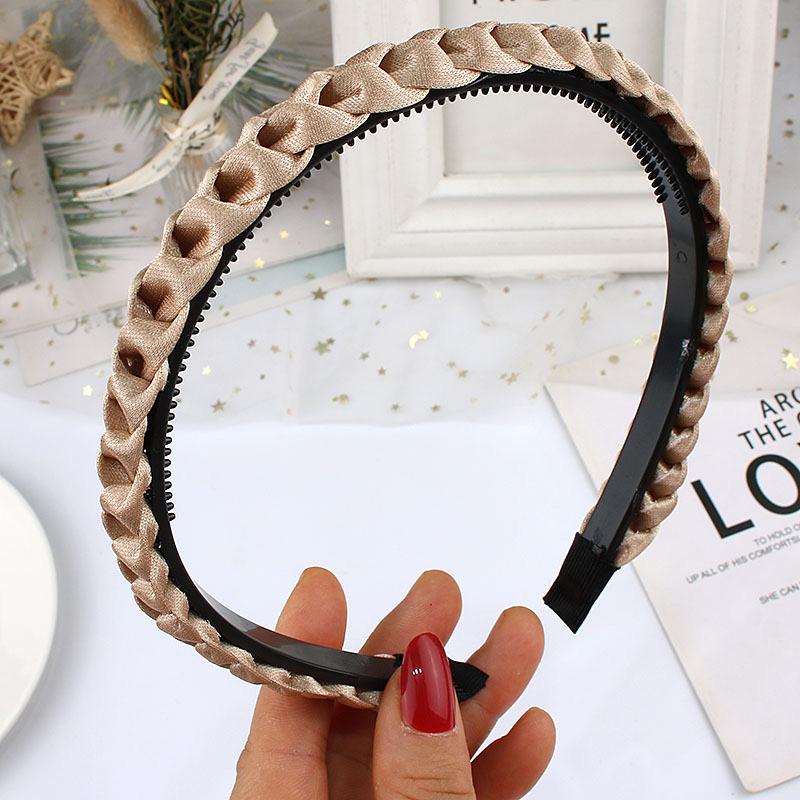 Elegant braided hairband for women, fine and toothed hair band, versatile headwear for washing face, retro and high-end style, fabric headband detail image 8
